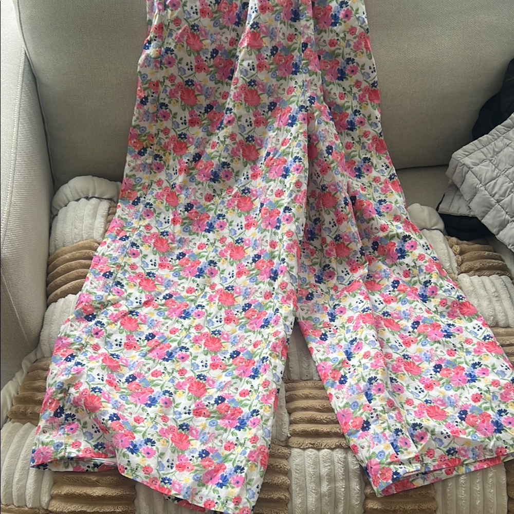 Floral RuffleJUMPSUIT - Picture 3 of 3